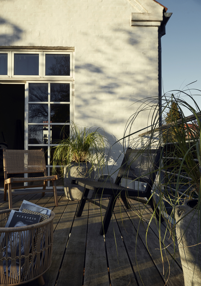 Loungeszék 'Vasai' - Fekete