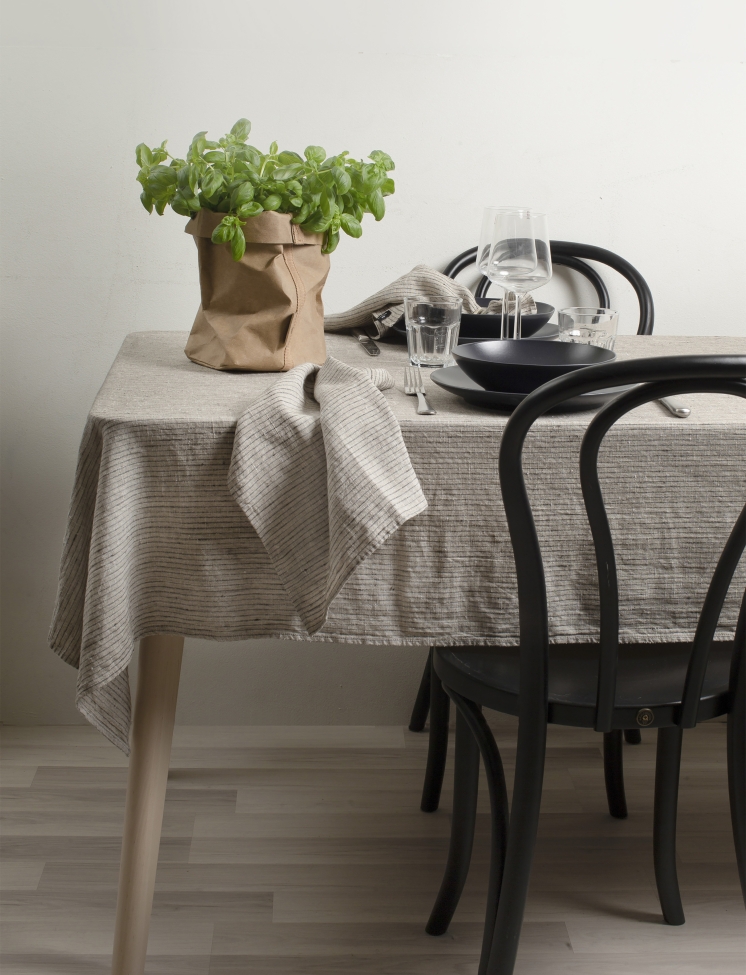 Terítő 'Linus' 145x330- Természetes/Fekete