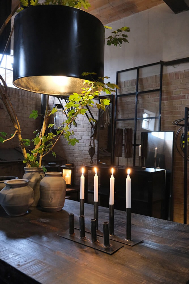 Line gyertyaállvány - Vas