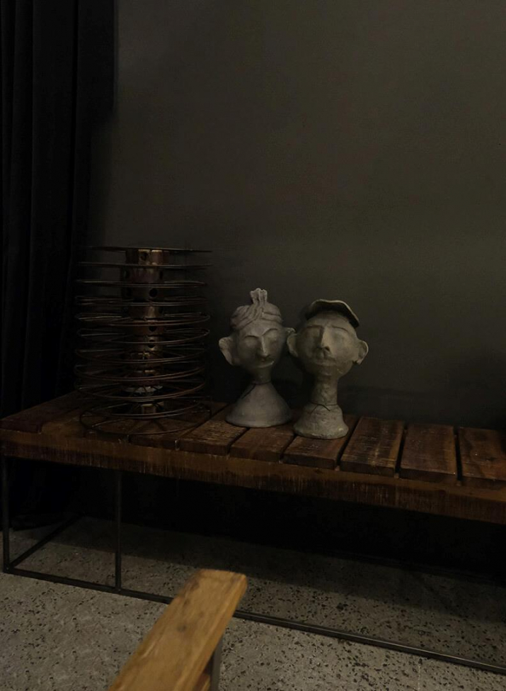 Szobor 'Sharam' - Női arc