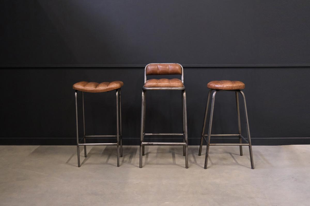 Barstool háttámlával 'Brooke' - Bőr